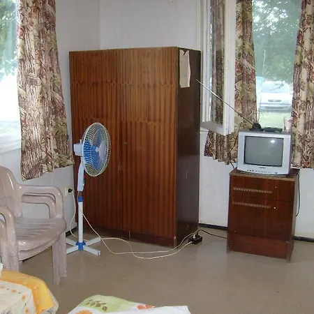 Vestony Bungalows منتزه العطل أتوبول