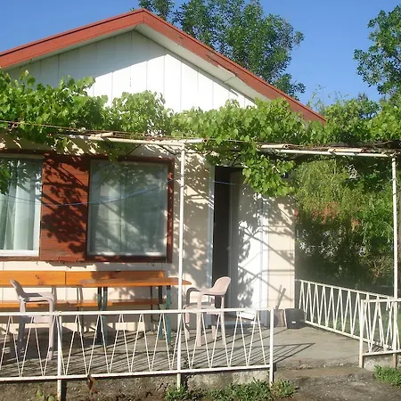 Vestony Bungalows أتوبول